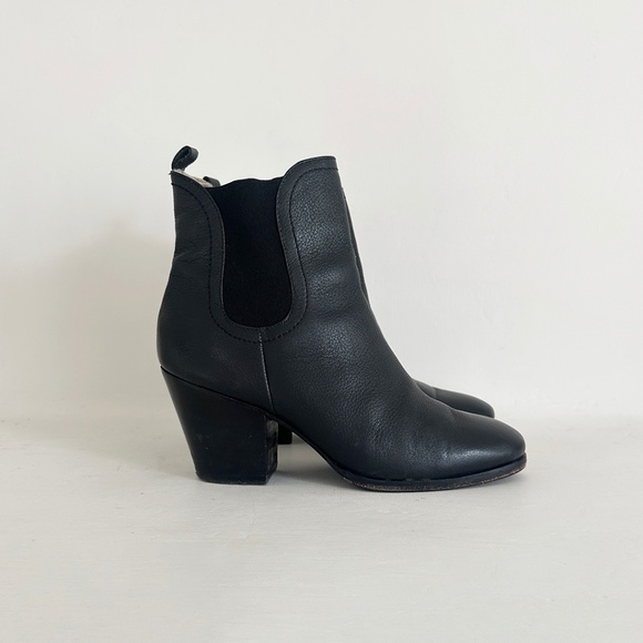 Rachel Comey nasseau black leather ankle boot sherpa lined chelsea booties 7.5 - Picture 1 of 10